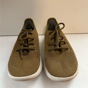 AllBirds | Tree Runners Shoe | Women’s 7 | Olive Green | Lightweight Mesh